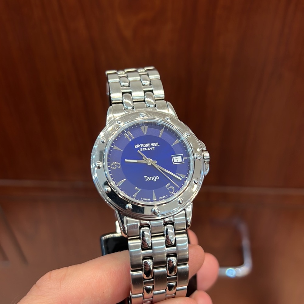 Raymond Weil 5560 Tango Collection Blue Dial Men’s Wristwatch Stainless Steel - Picture 4 of 8